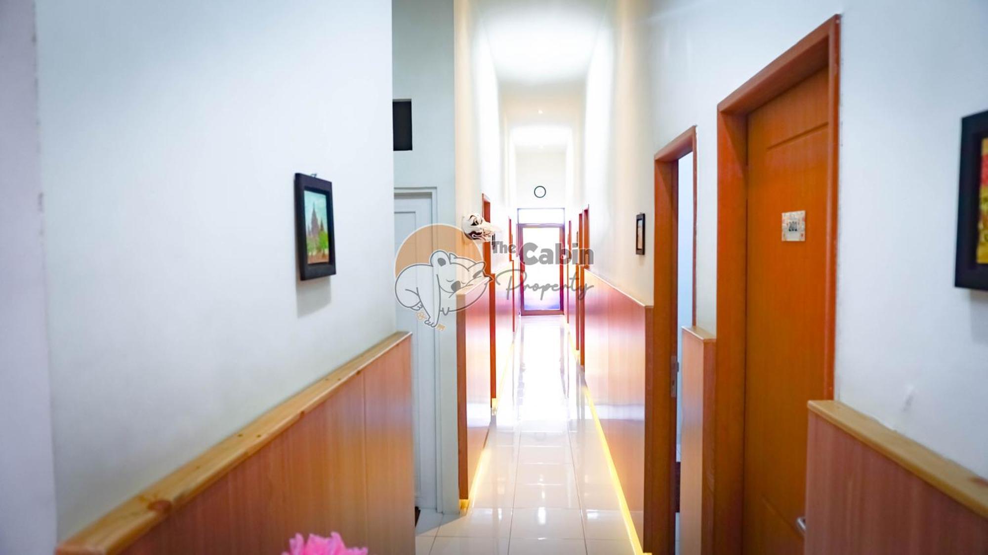 The Cabin Tugu Hostel Джокьякарта Экстерьер фото
